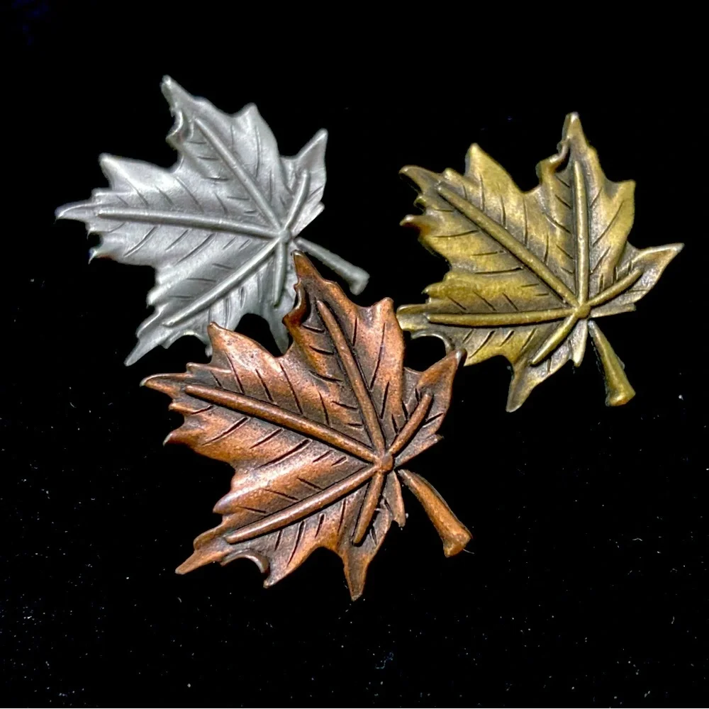 JJ JONETTE JEWELRY Lot of 3 OAK LEAF PINS Silver Copper Gold tone metal LIKE NEW